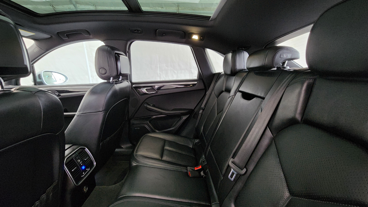 Porsche Macan S AWD 2017