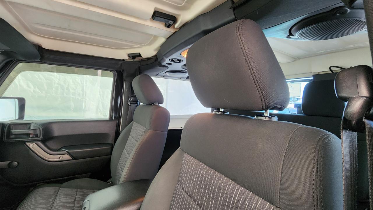 Jeep Wrangler 4WD 2dr Sport 2011