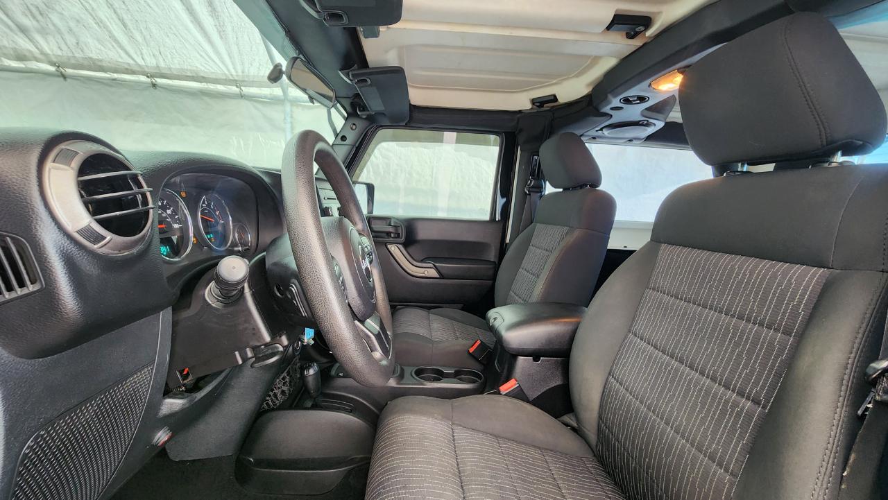 Jeep Wrangler 4WD 2dr Sport 2011