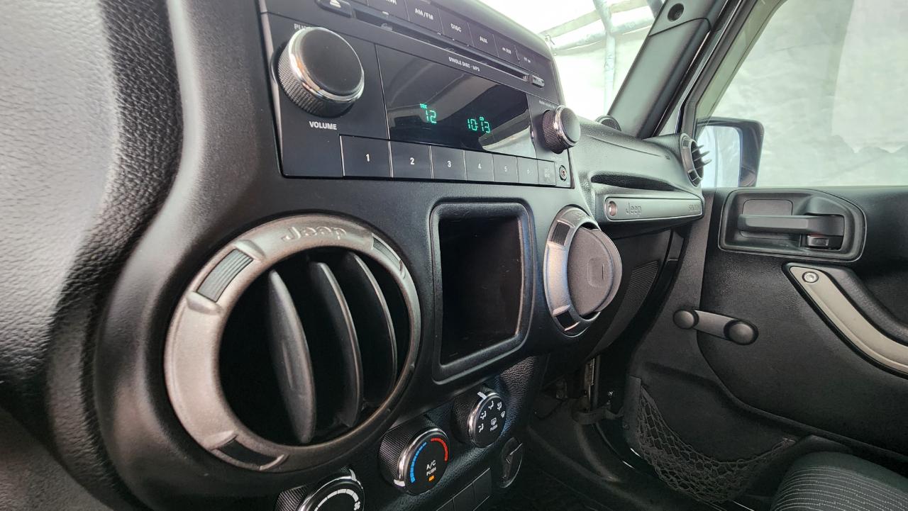 Jeep Wrangler 4WD 2dr Sport 2011