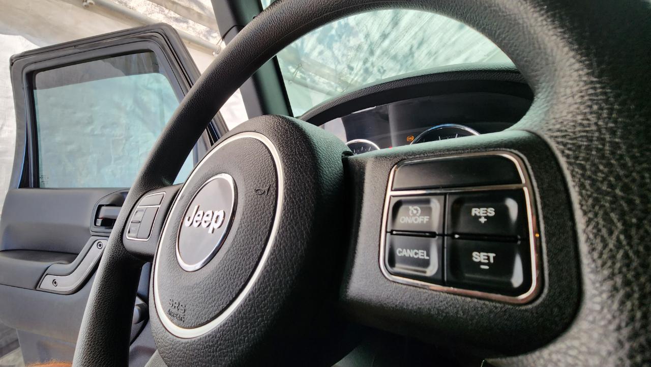 Jeep Wrangler 4WD 2dr Sport 2011