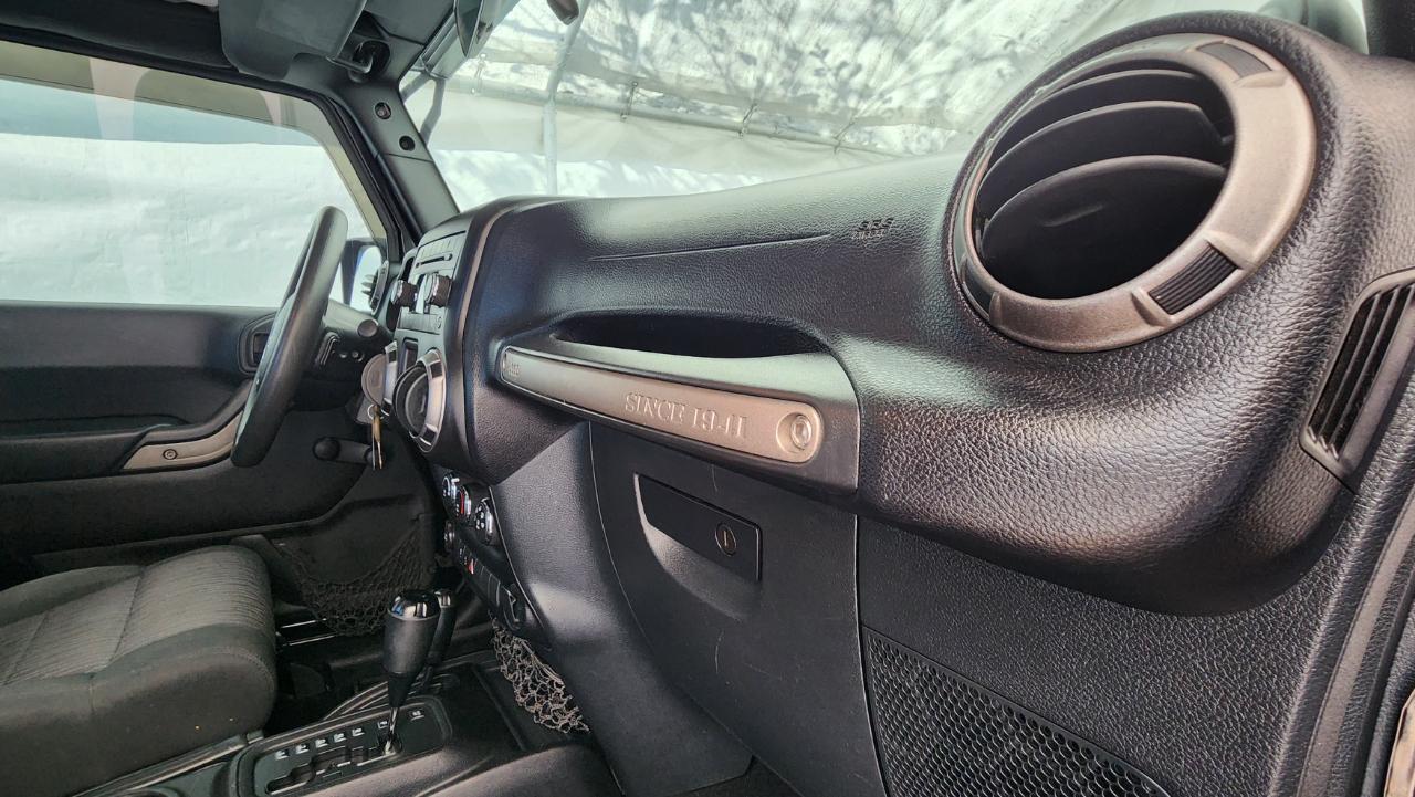 Jeep Wrangler 4WD 2dr Sport 2011