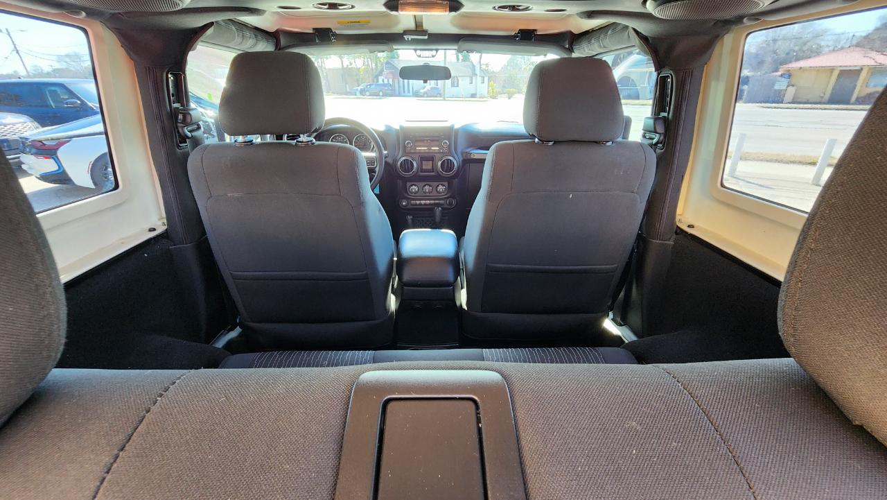 Jeep Wrangler 4WD 2dr Sport 2011