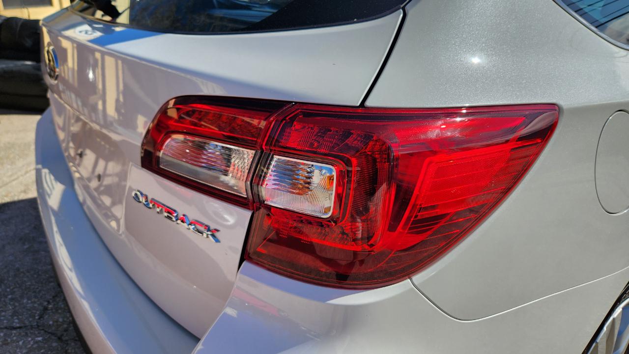 Subaru Outback 4dr Wgn 2.5i 2015