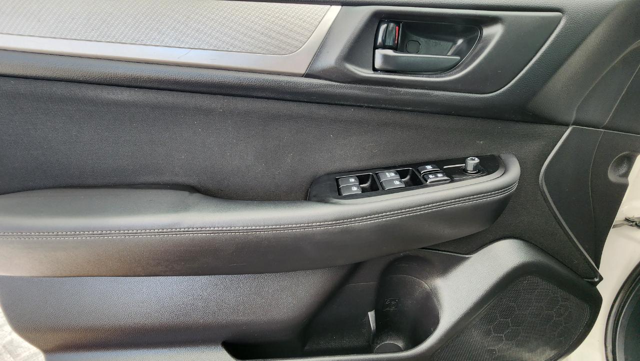 Subaru Outback 4dr Wgn 2.5i 2015