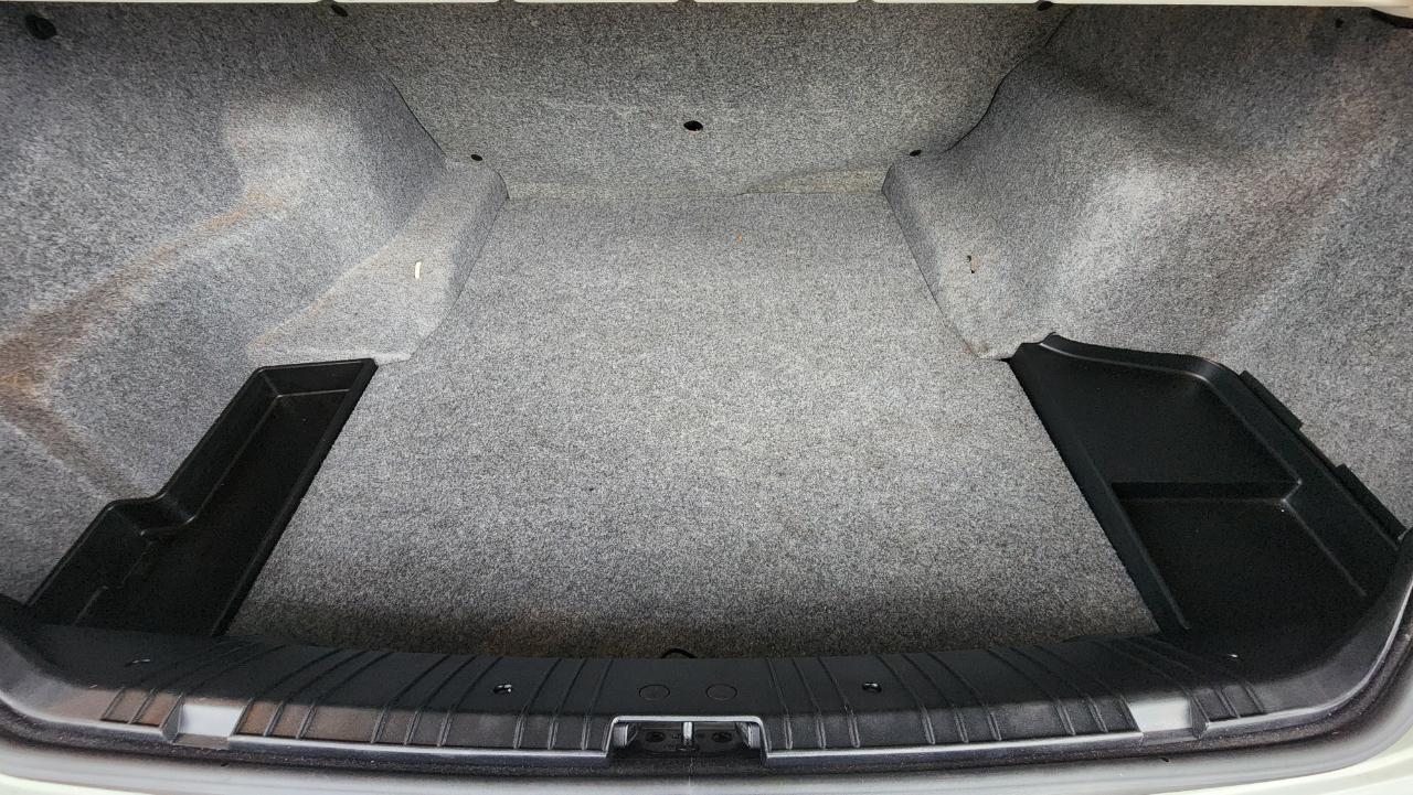 BMW 3 Series 323i 4dr Sdn 2000