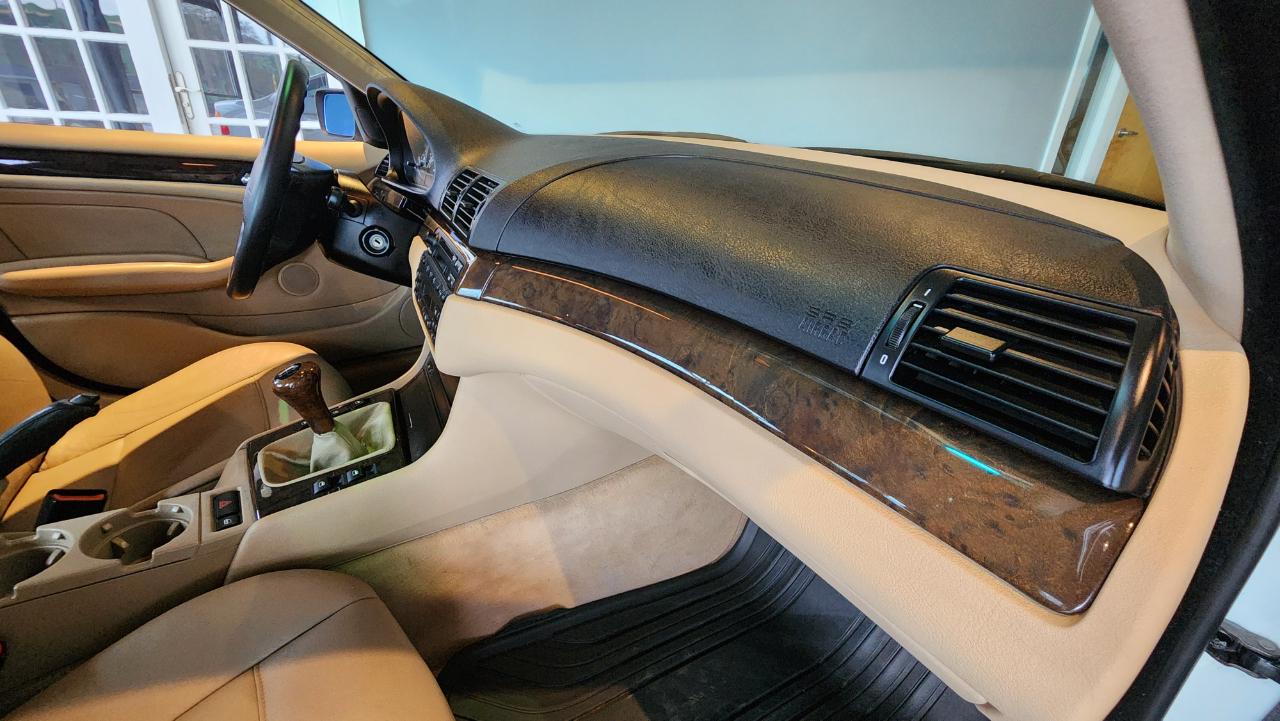 BMW 3 Series 323i 4dr Sdn 2000