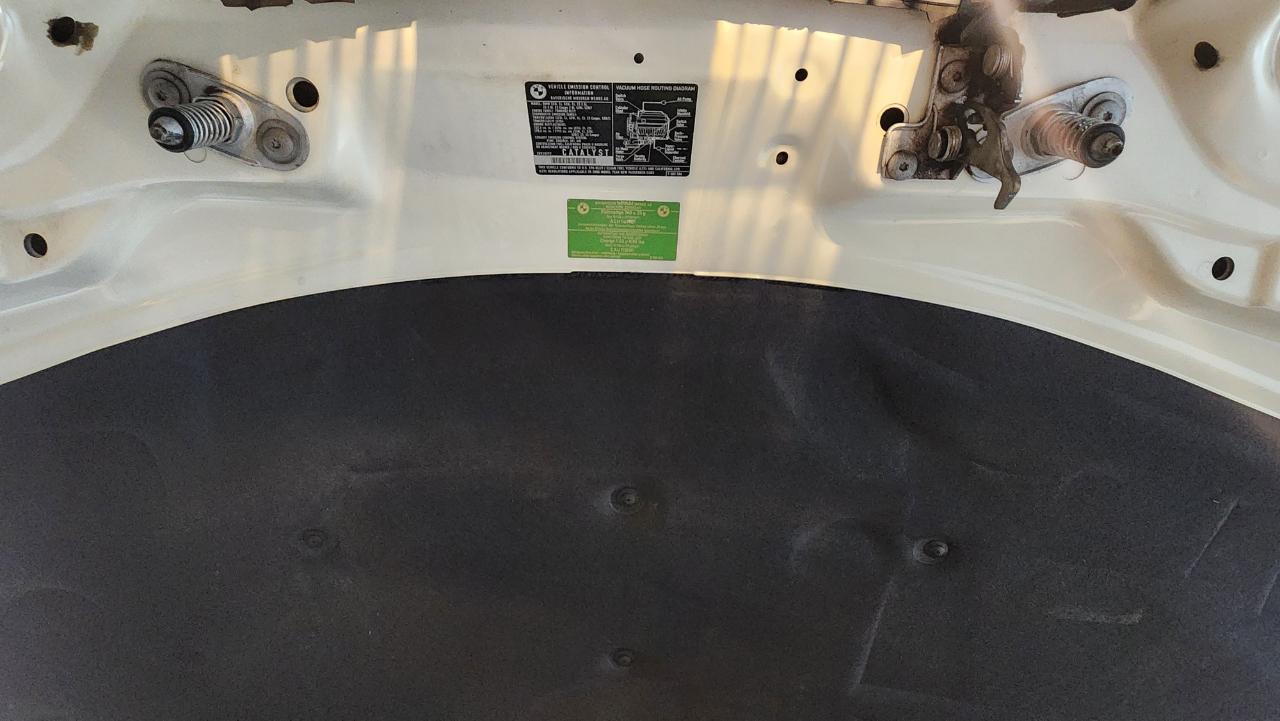 BMW 3 Series 323i 4dr Sdn 2000