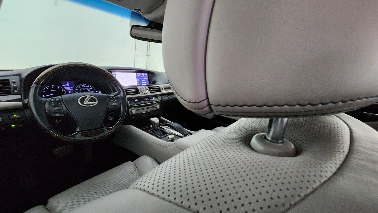 Lexus LS 460  2014