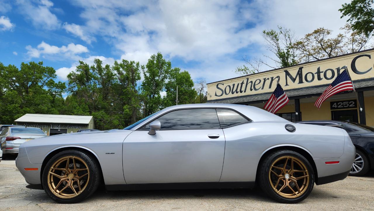 Dodge Challenger  2016
