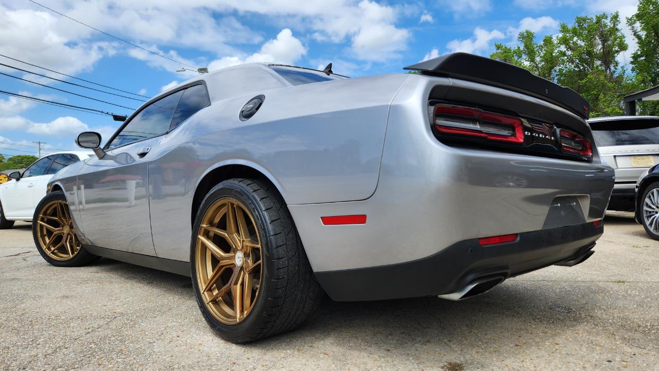 Dodge Challenger  2016