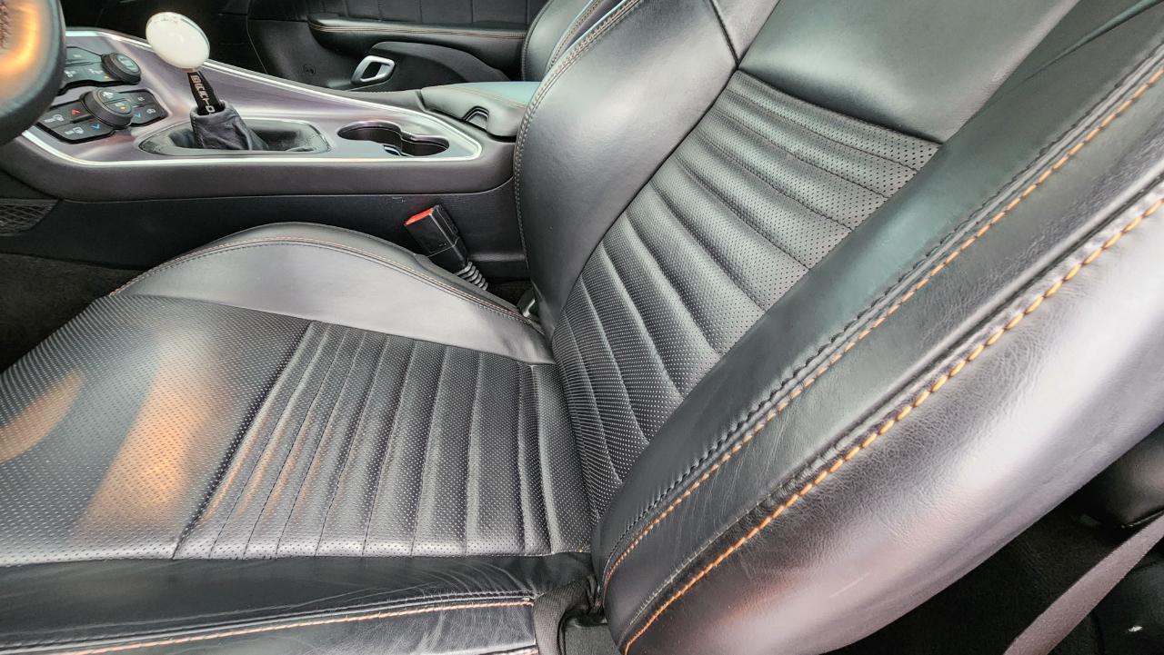 Dodge Challenger  2016