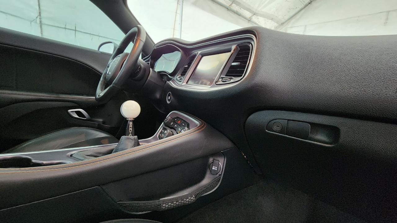 Dodge Challenger  2016