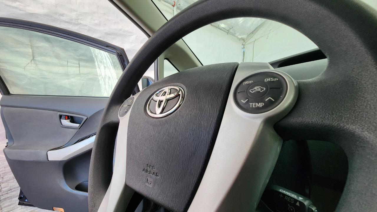 Toyota Prius Two 2010
