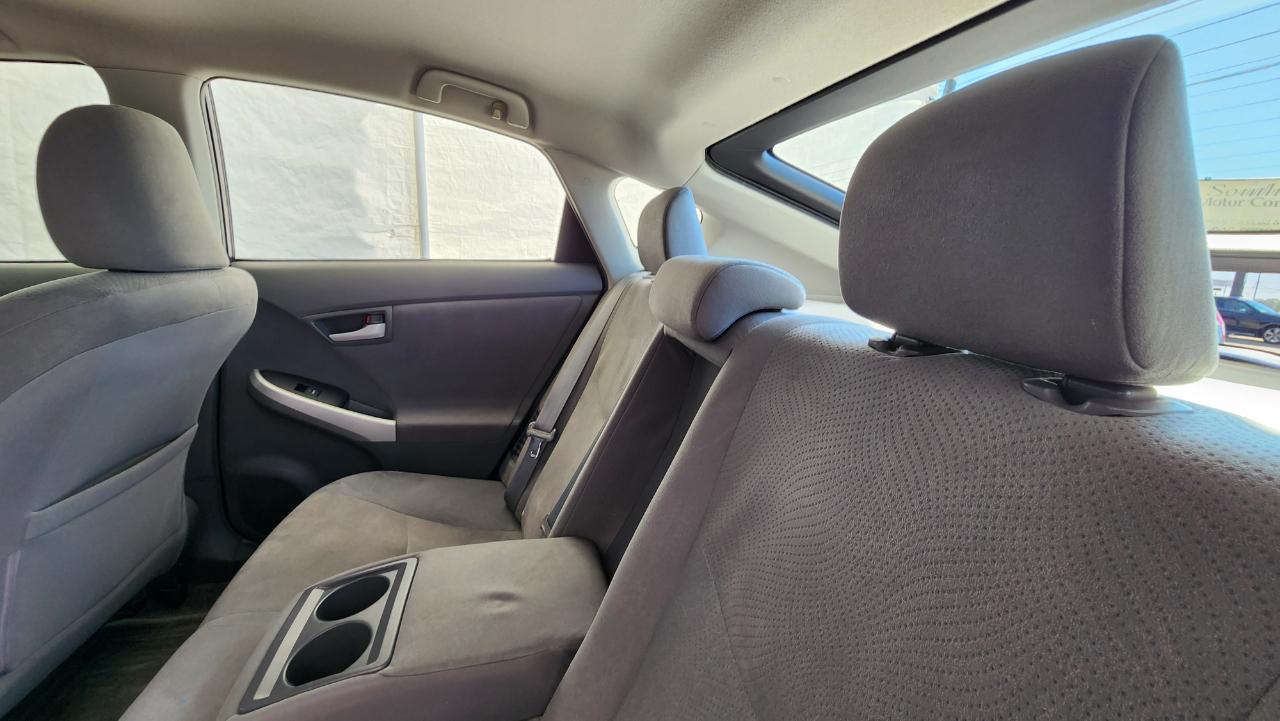 Toyota Prius Two 2010