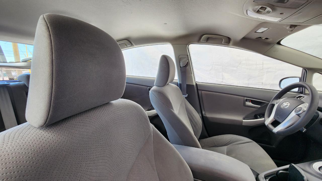 Toyota Prius Two 2010