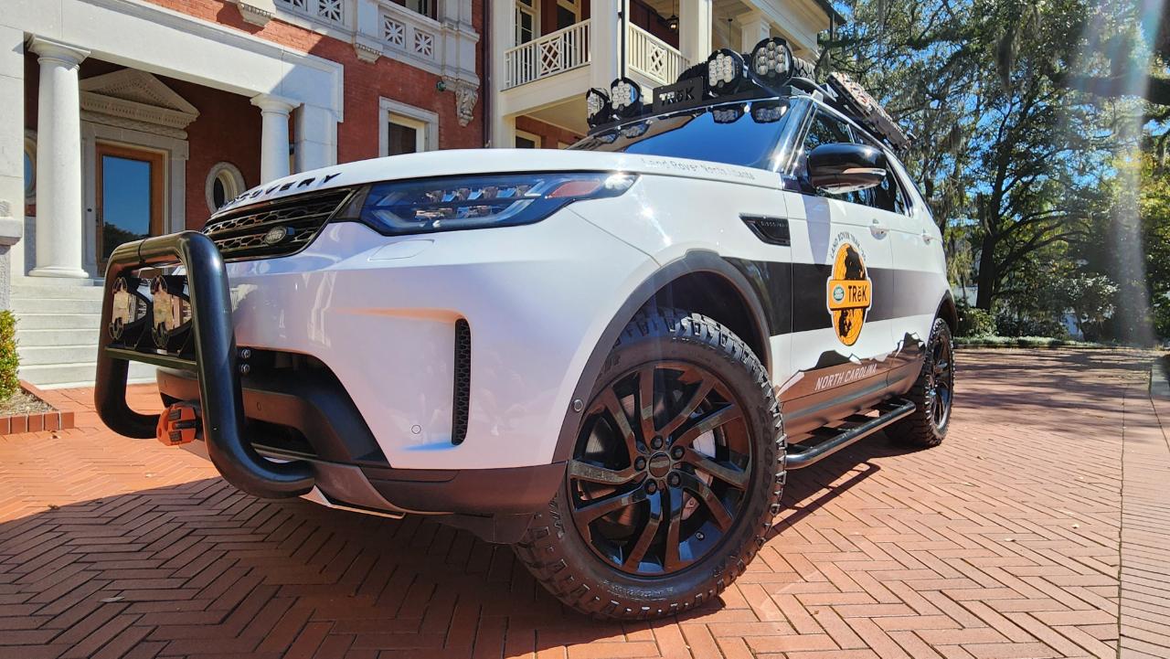 Land Rover Discovery  2020