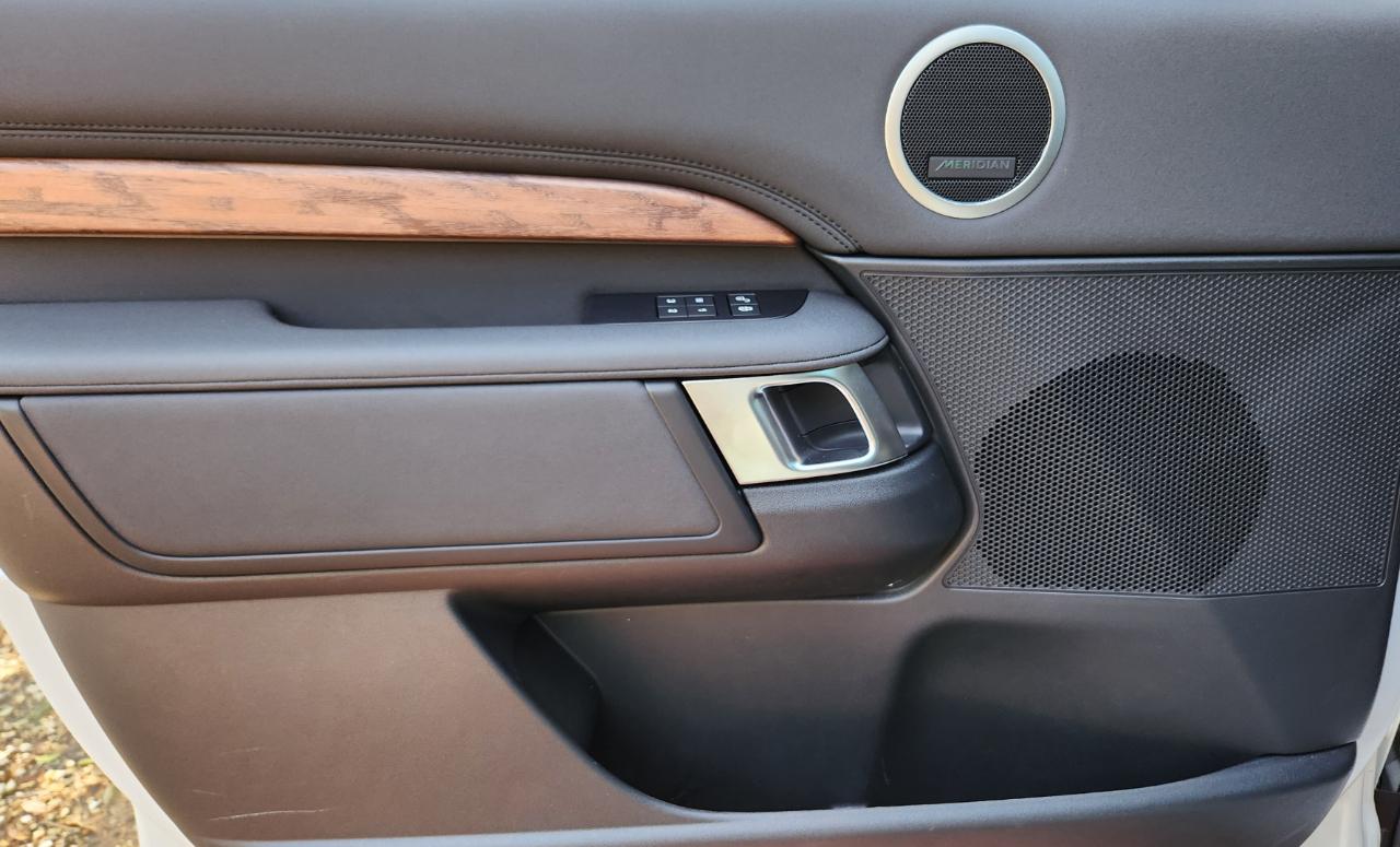 Land Rover Discovery  2020