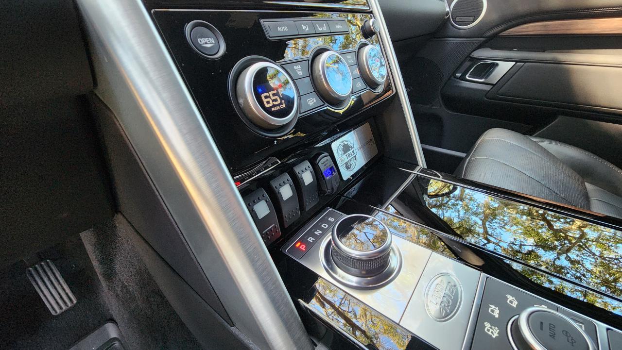 Land Rover Discovery  2020