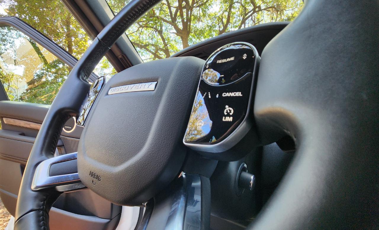 Land Rover Discovery  2020