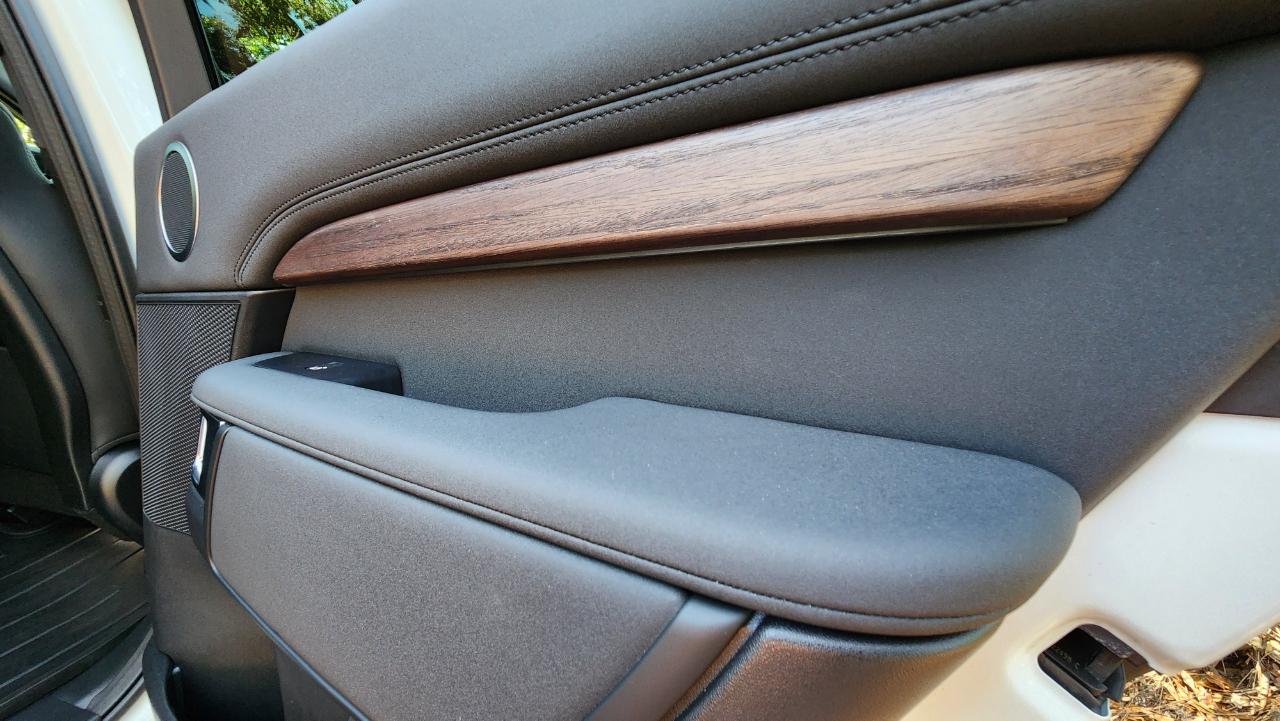 Land Rover Discovery  2020