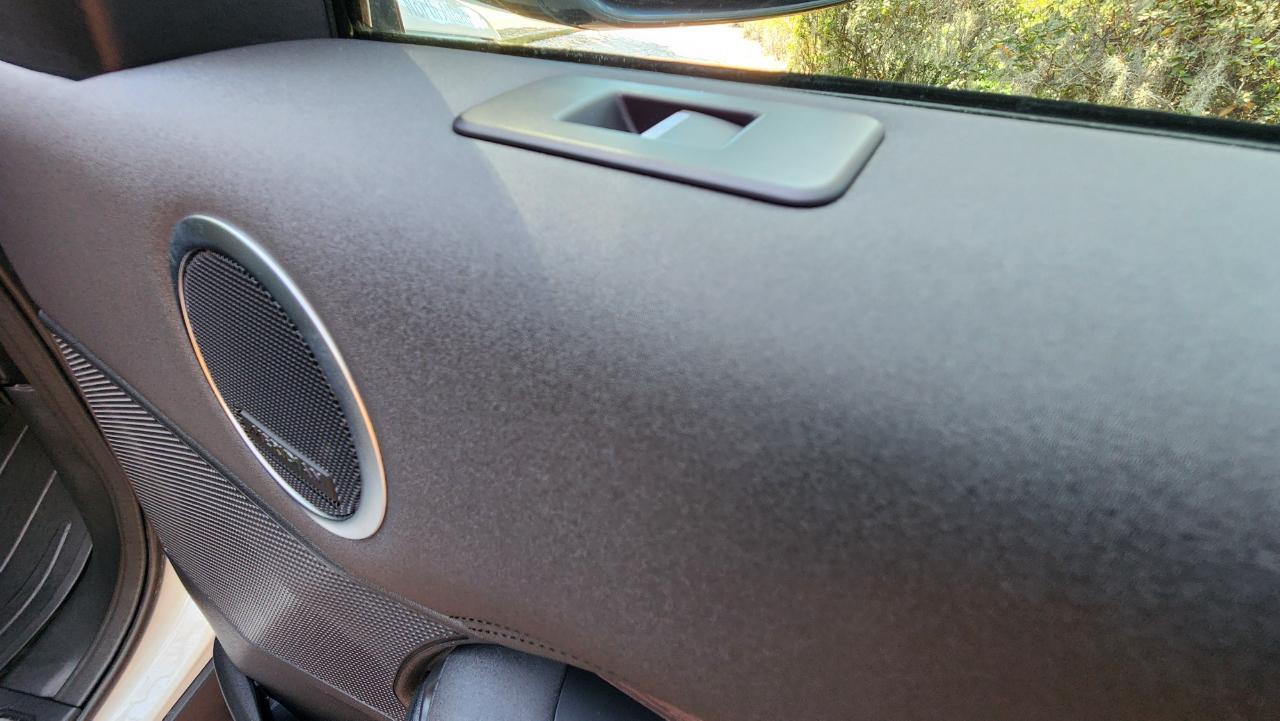 Land Rover Discovery  2020