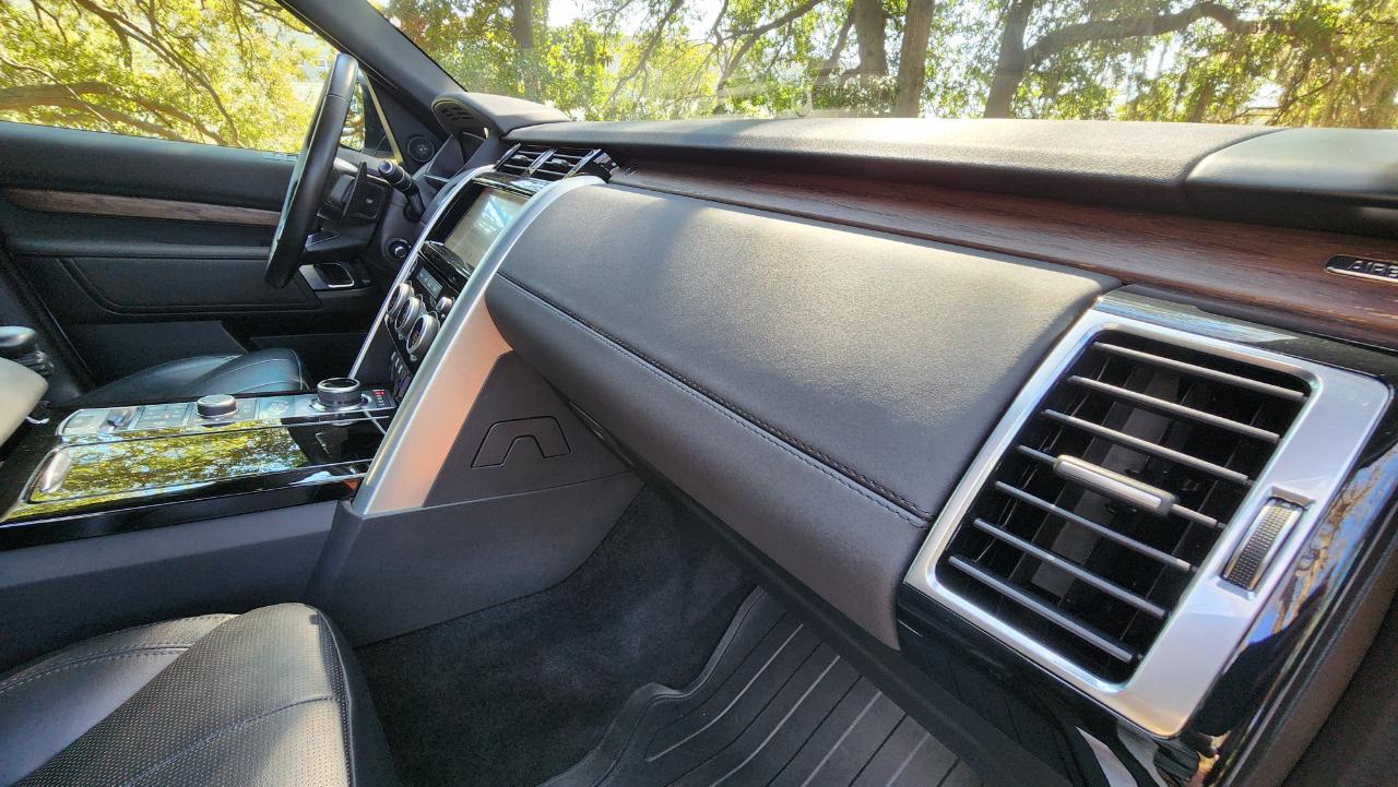 Land Rover Discovery  2020