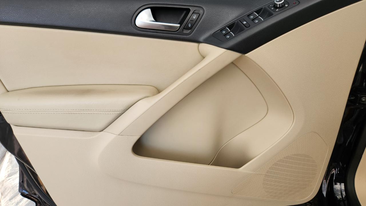 Volkswagen Tiguan S 2015