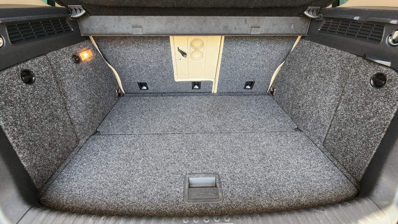 Volkswagen Tiguan S 2015