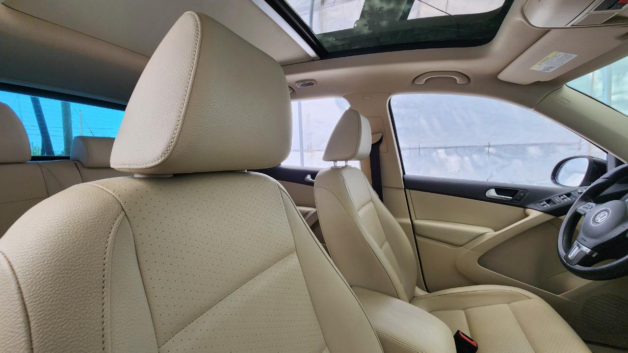 Volkswagen Tiguan S 2015