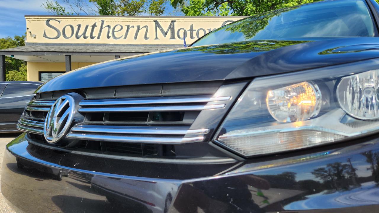 Volkswagen Tiguan S 2015