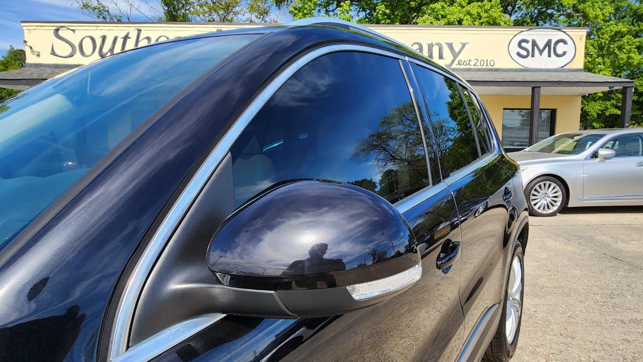 Volkswagen Tiguan S 2015