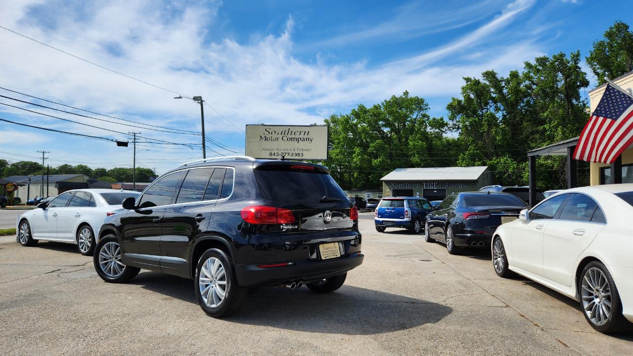 Volkswagen Tiguan S 2015
