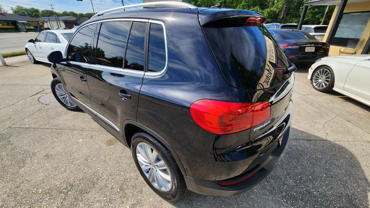 Volkswagen Tiguan S 2015