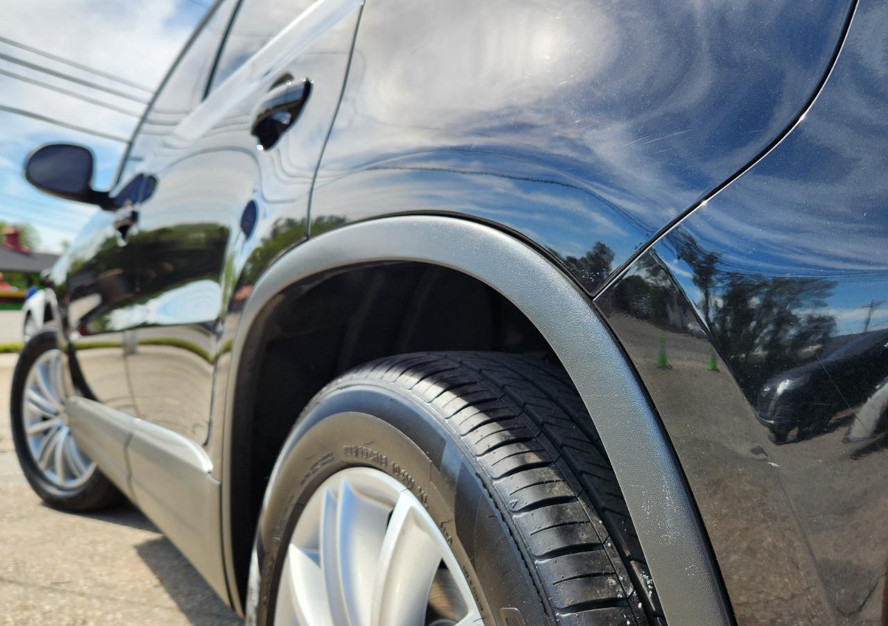 Volkswagen Tiguan S 2015