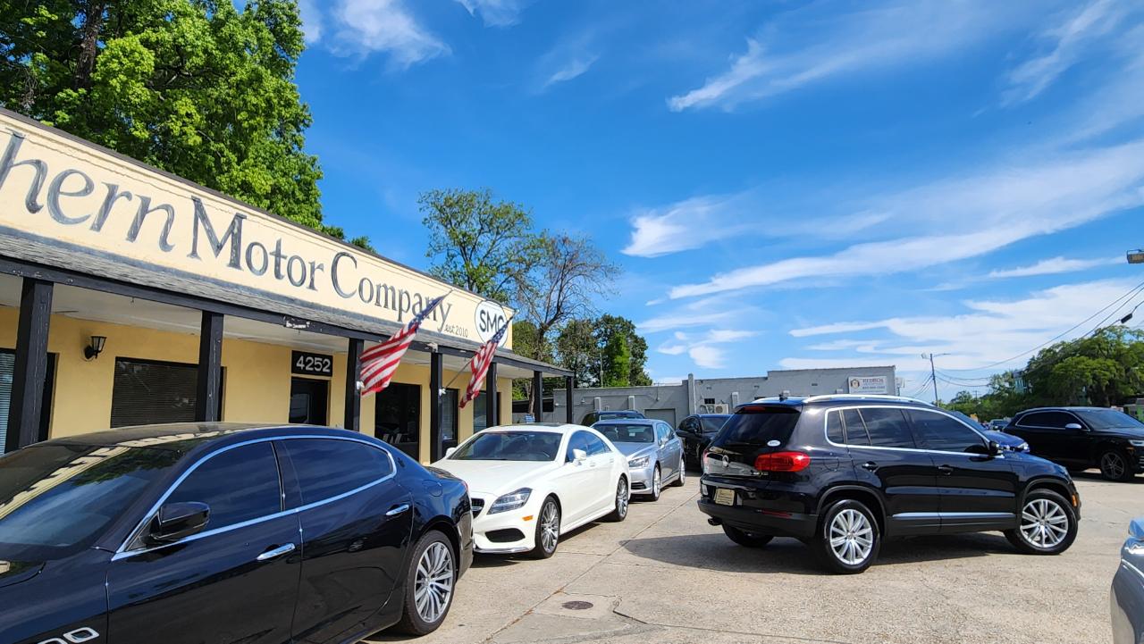 Volkswagen Tiguan S 2015