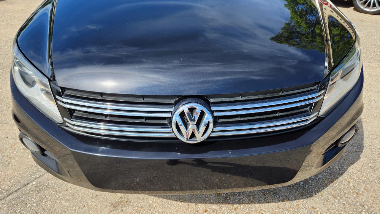 Volkswagen Tiguan S 2015