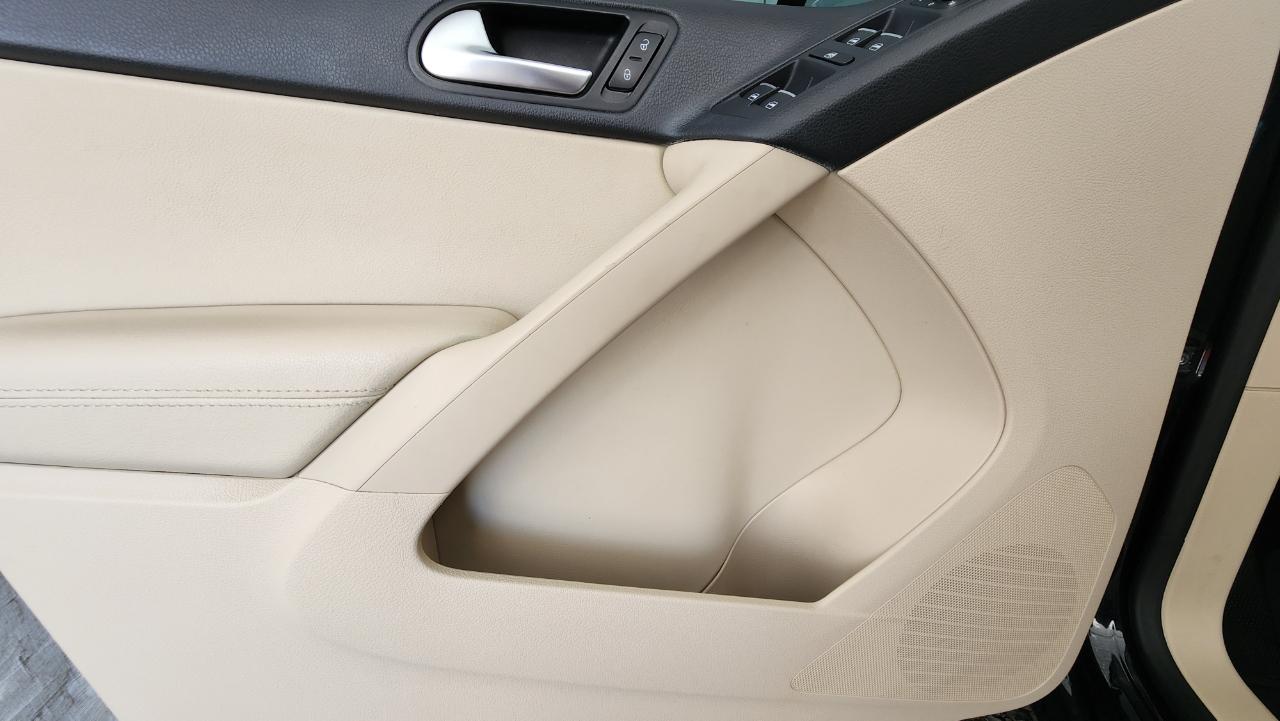 Volkswagen Tiguan S 2015