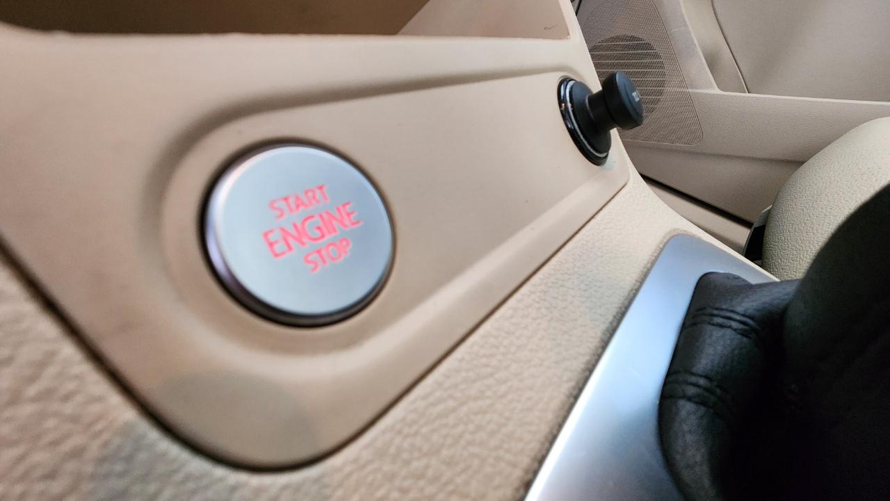 Volkswagen Tiguan S 2015