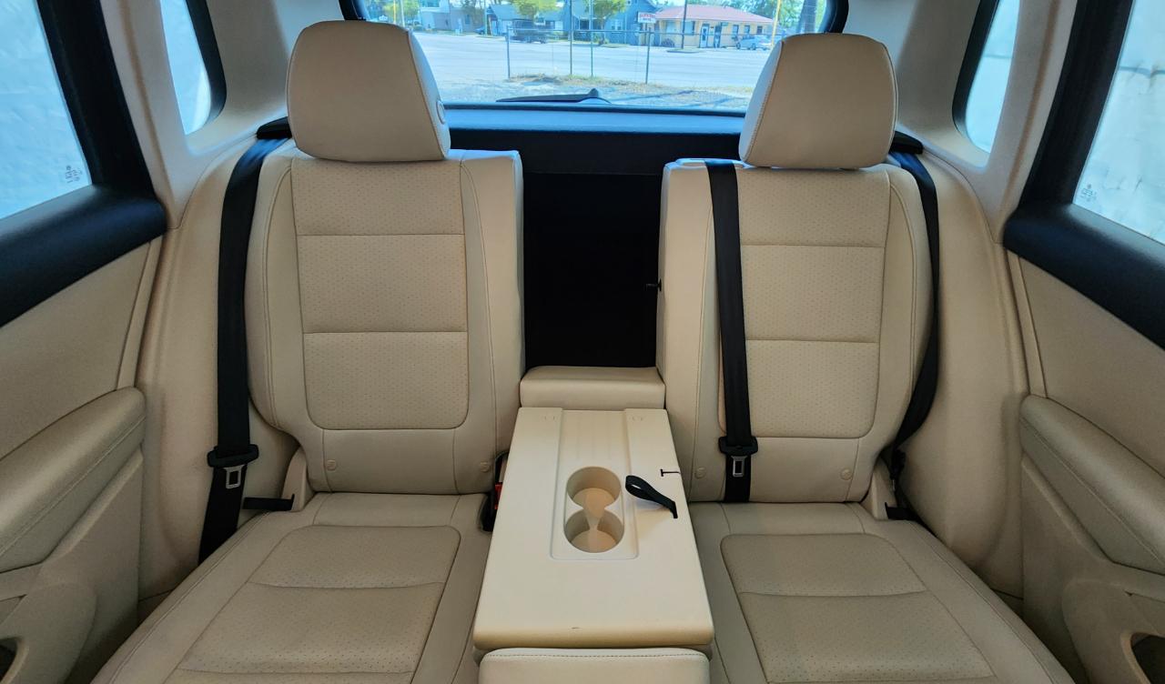 Volkswagen Tiguan S 2015