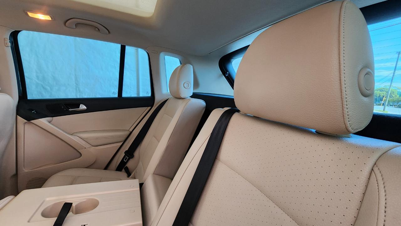 Volkswagen Tiguan S 2015