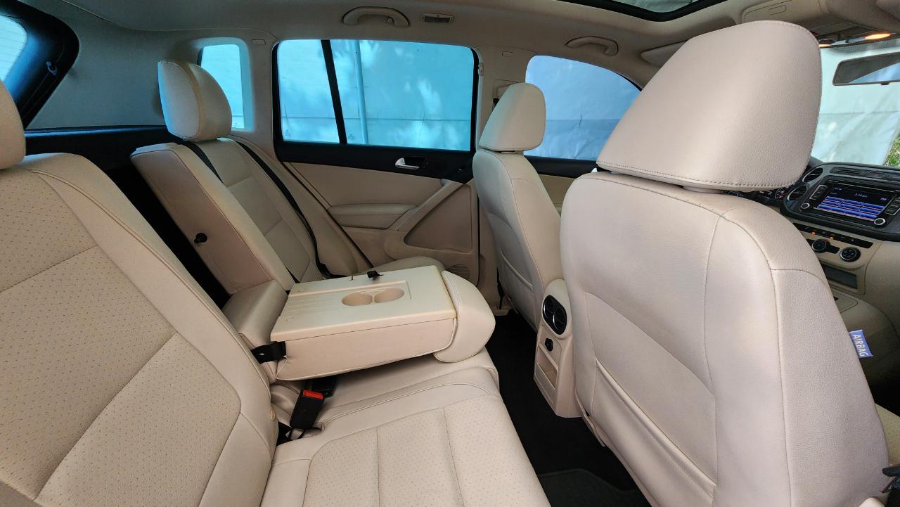 Volkswagen Tiguan S 2015