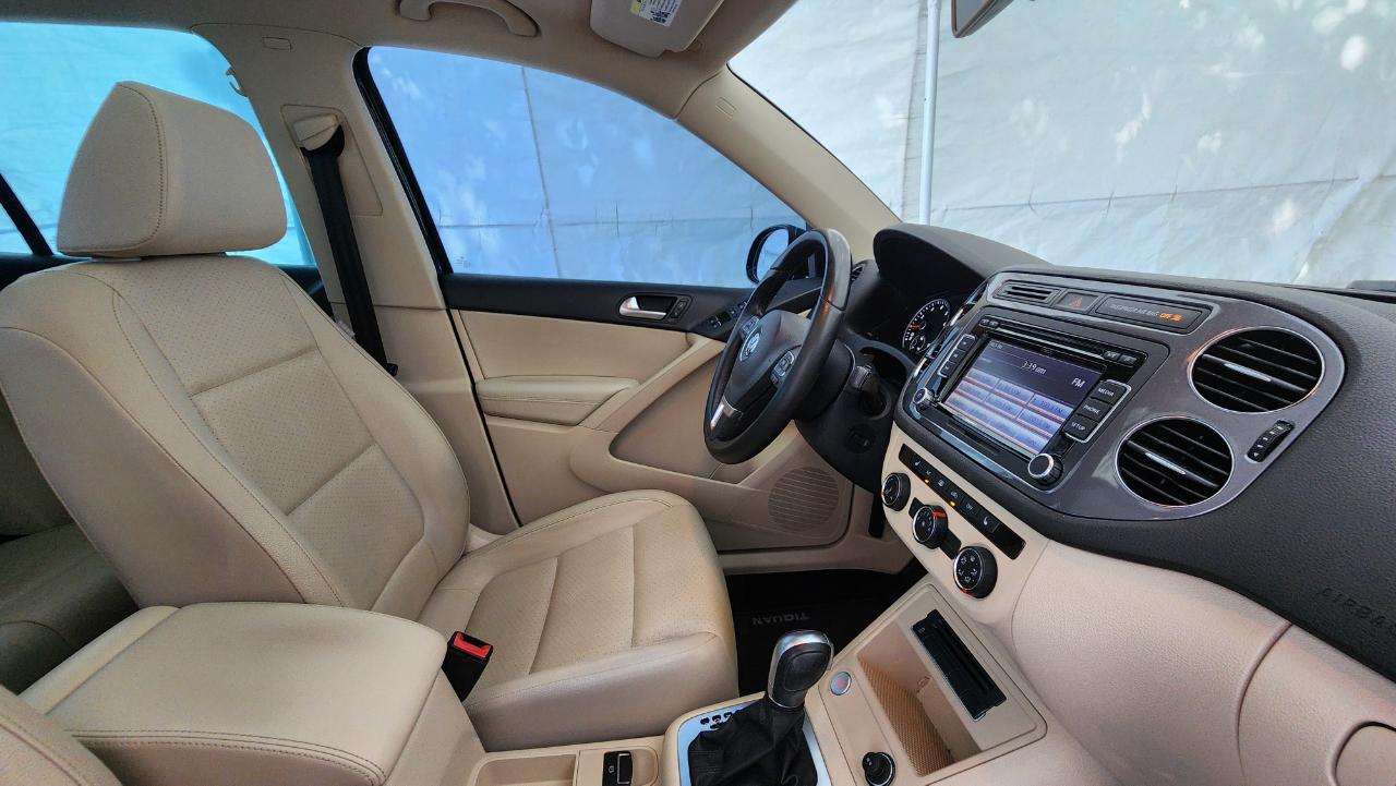 Volkswagen Tiguan S 2015