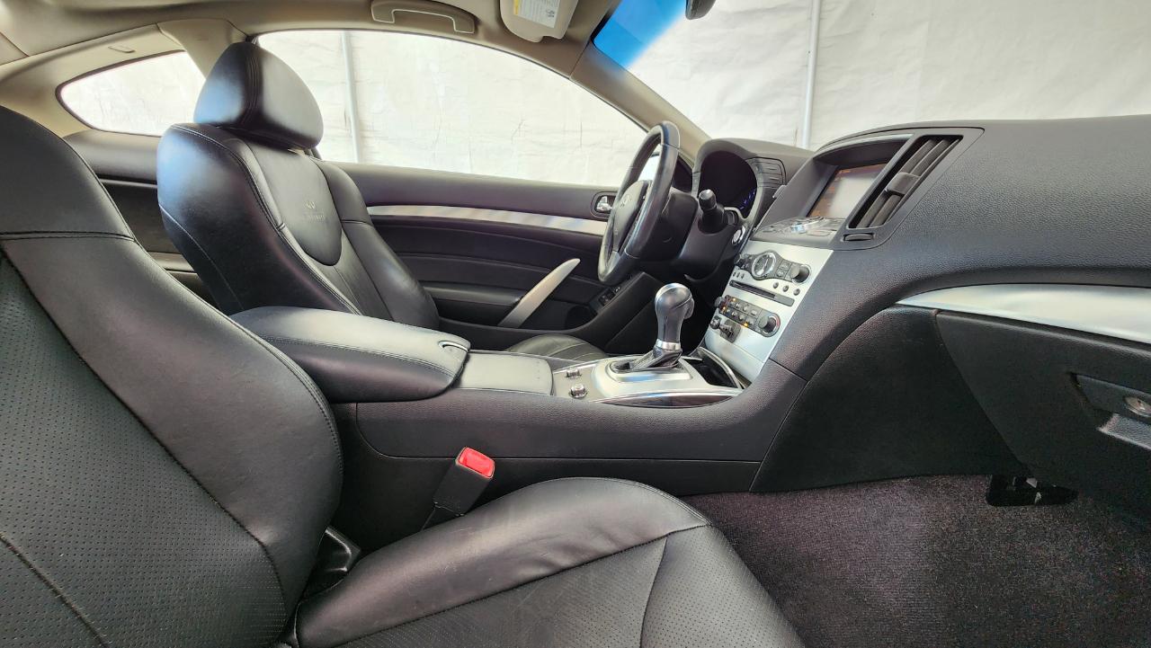 Infiniti Q60 Coupe  2014