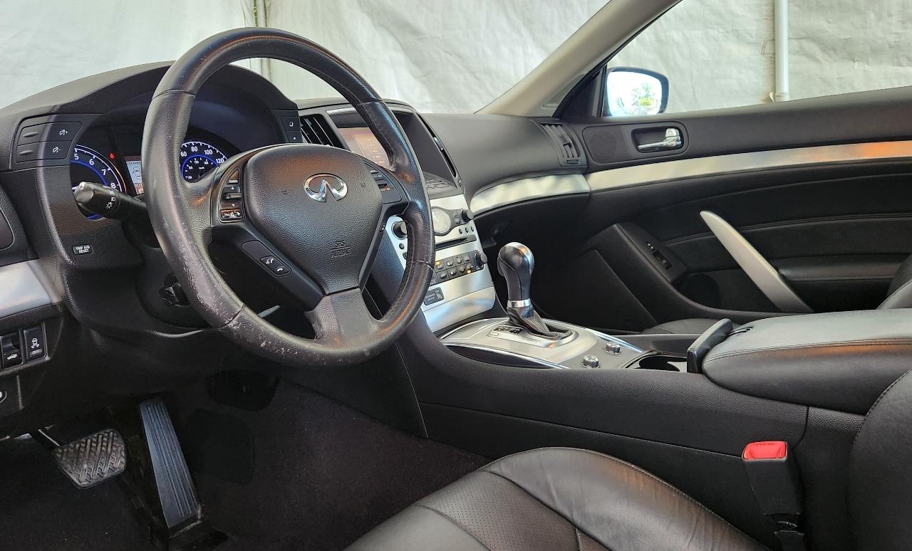 Infiniti Q60 Coupe  2014