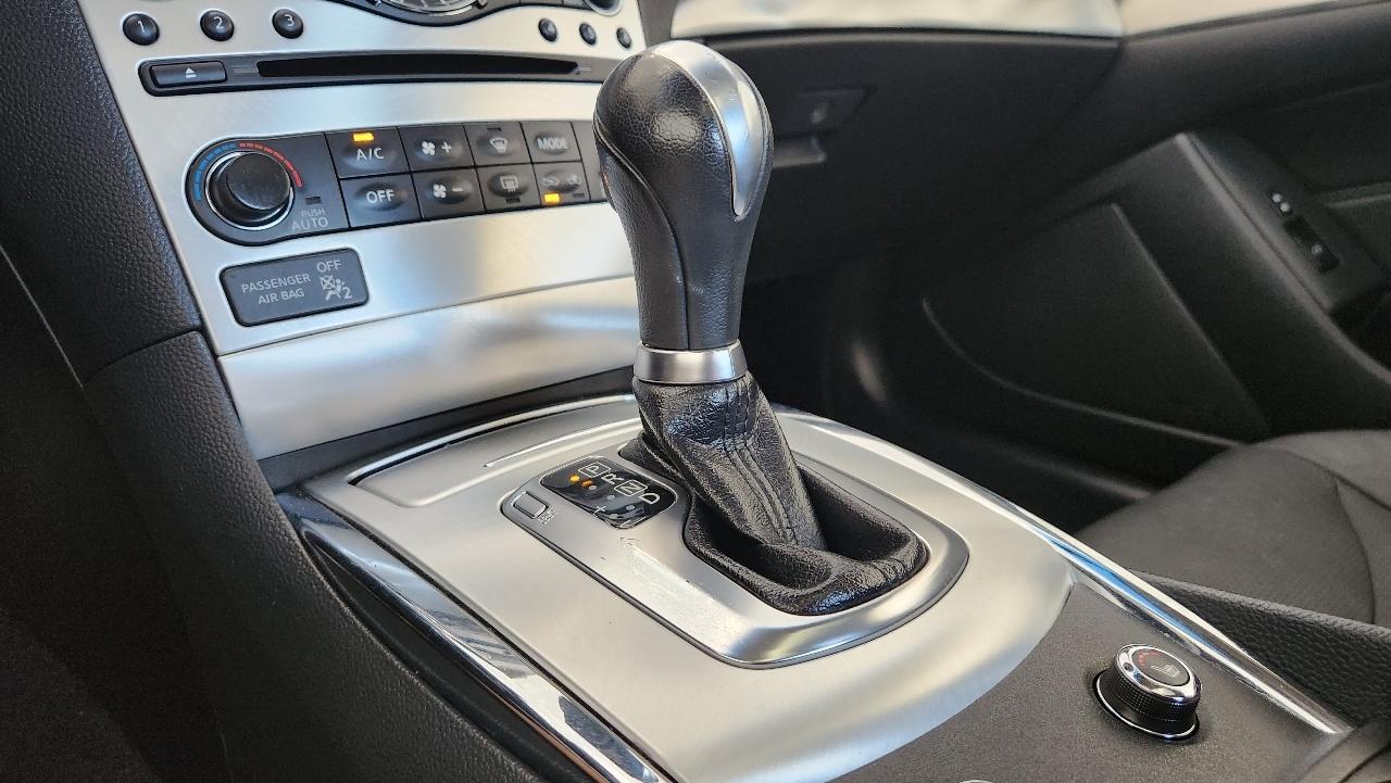 Infiniti Q60 Coupe  2014