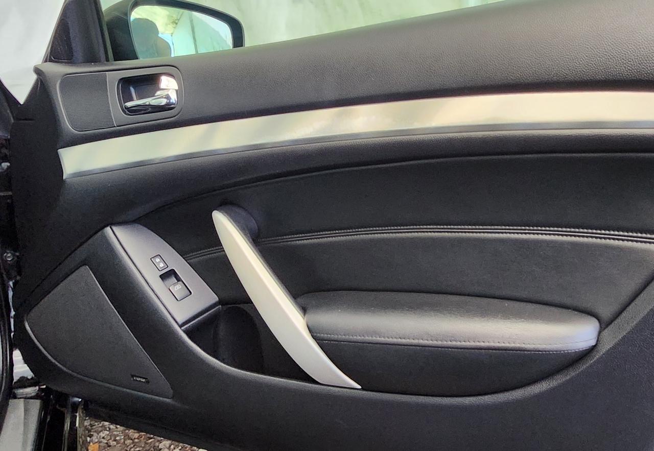 Infiniti Q60 Coupe  2014