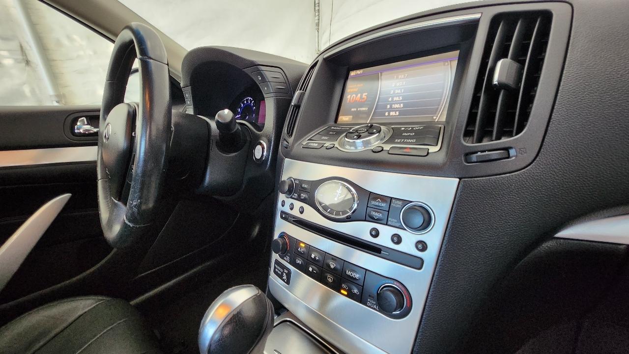 Infiniti Q60 Coupe  2014