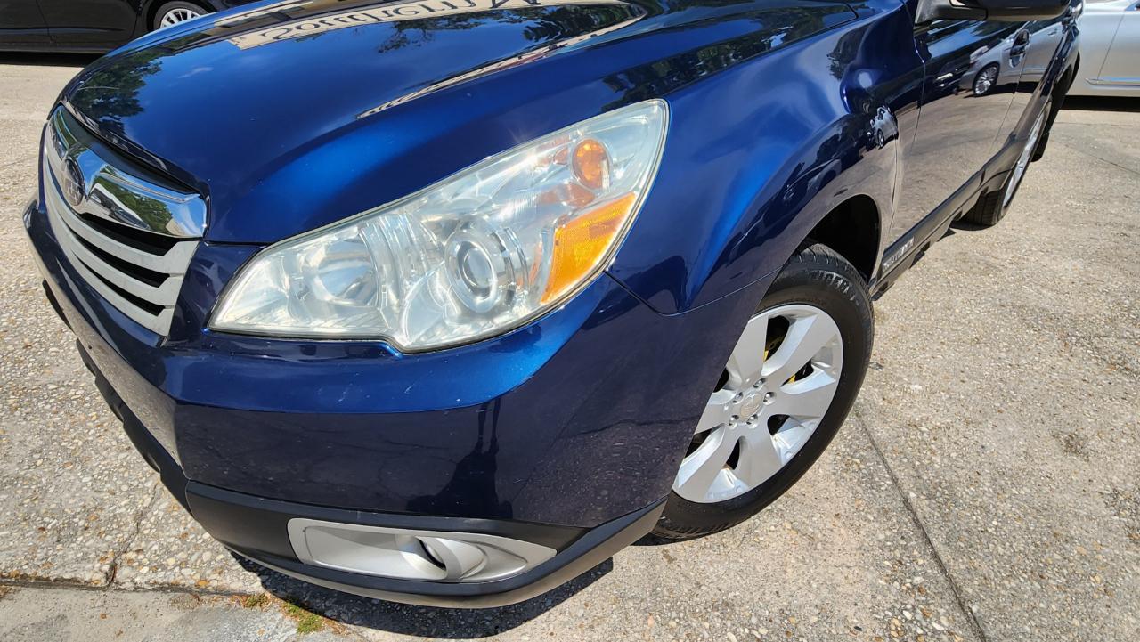 Subaru Outback 2.5i Premium 2011