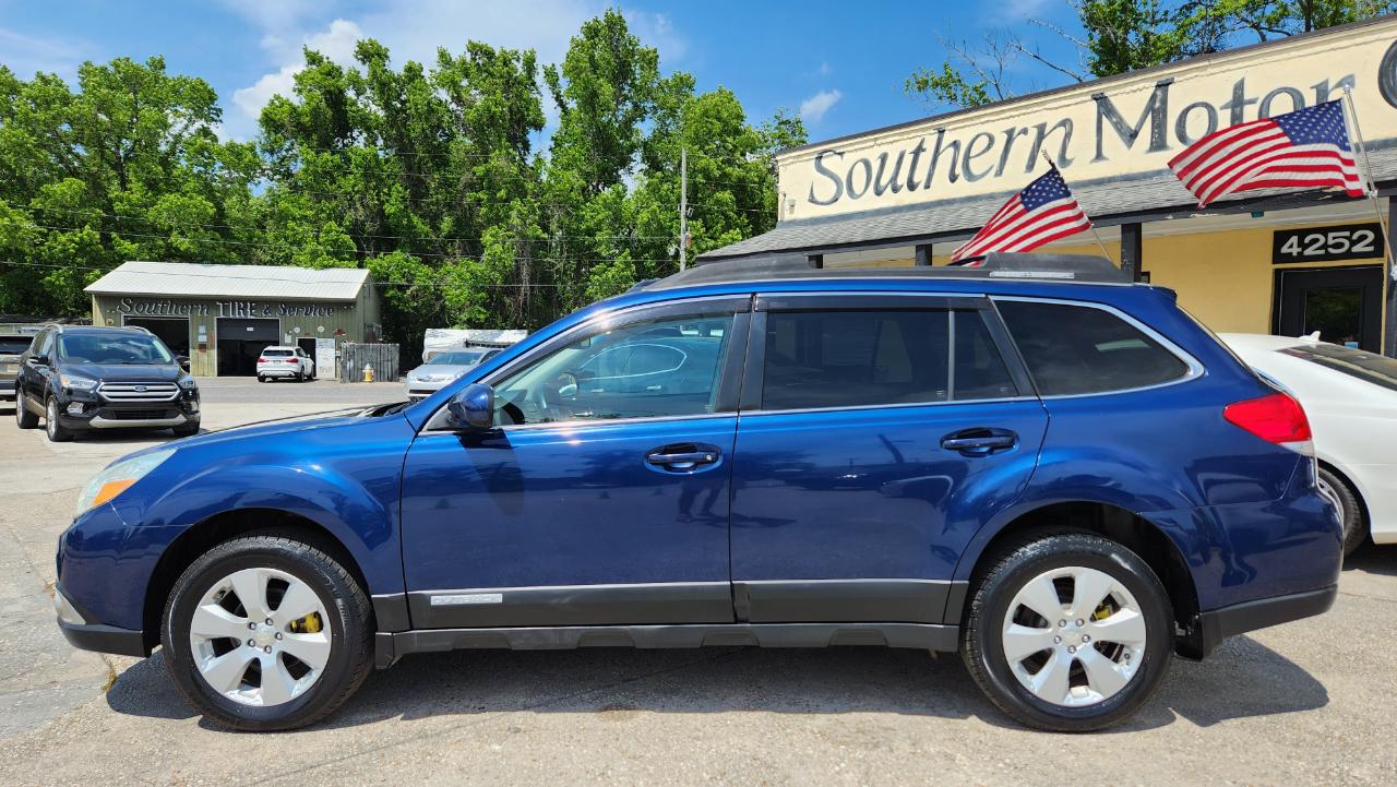 Subaru Outback 2.5i Premium 2011